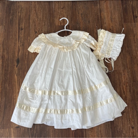 SOLD DO NOT BUY Strasburg Natalie Heirloom Dress With Bonnet Size 12 Months - Picture 12 of 16